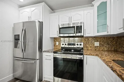 6832 W 2nd Court Hialeah FL 33014