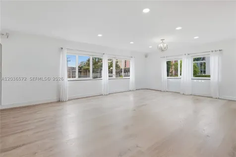 1040 Crystal Lake Drive Deerfield Beach FL 33064