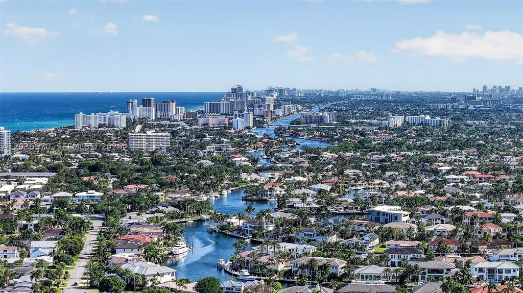 2611 NE 36th Street Lighthouse Point FL 33064