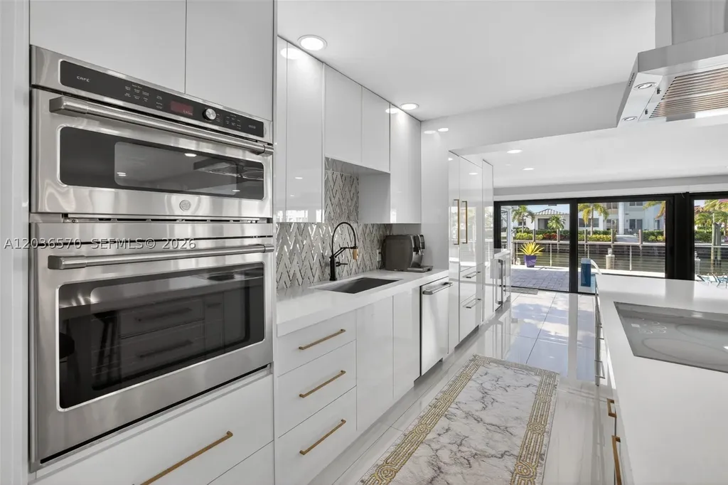 2611 NE 36th Street Lighthouse Point FL 33064