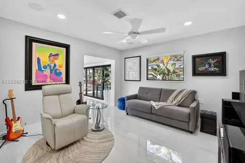 2611 NE 36th Street Lighthouse Point FL 33064