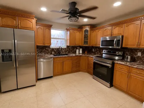 3327 Taft Street Hollywood FL 33021