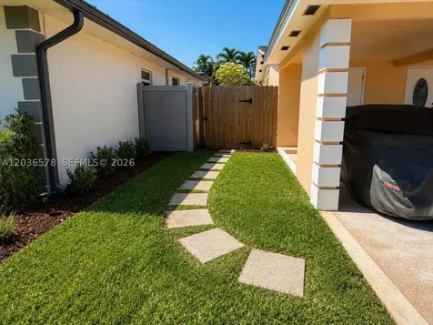3327 Taft Street Hollywood FL 33021
