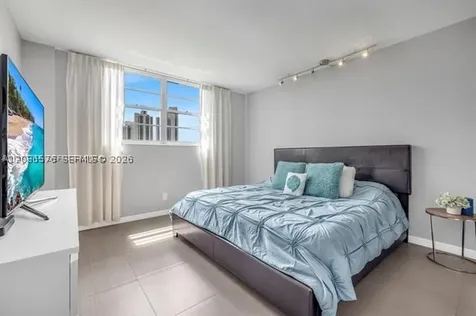 19390 Collins Avenue Sunny Isles Beach FL 33160