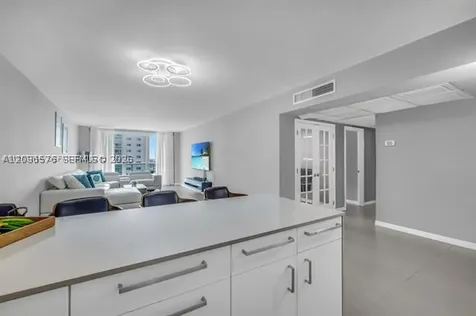 19390 Collins Avenue Sunny Isles Beach FL 33160