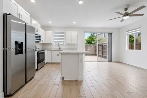 2448 SE 10th Court Homestead FL 33035