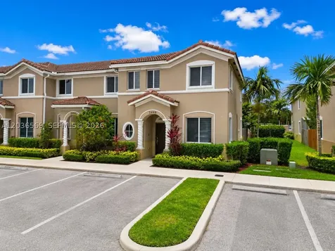 2448 SE 10th Court Homestead FL 33035