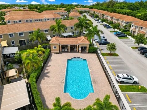 2448 SE 10th Court Homestead FL 33035