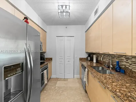 350 SE 2nd Street Fort Lauderdale FL 33301