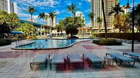 19390 Collins Avenue Sunny Isles Beach FL 33160
