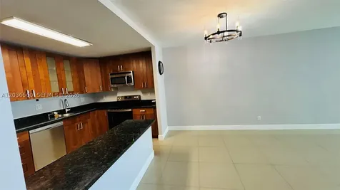 19390 Collins Avenue Sunny Isles Beach FL 33160