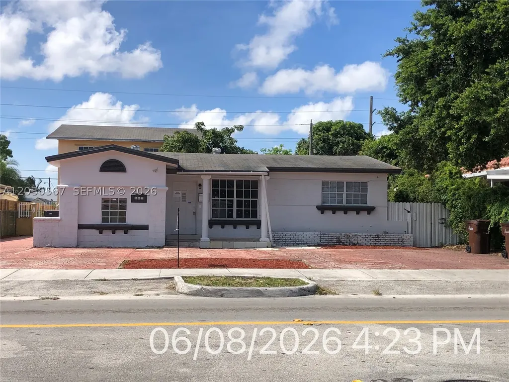 447 E 32nd Street Hialeah FL 33013