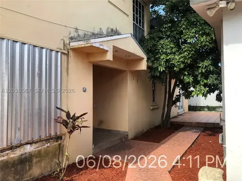 447 E 32nd Street Hialeah FL 33013