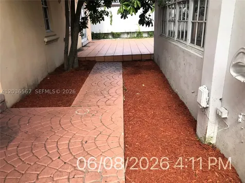 447 E 32nd Street Hialeah FL 33013