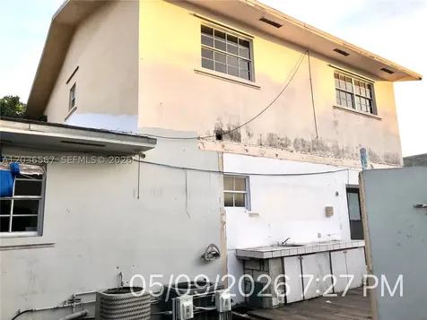 447 E 32nd Street Hialeah FL 33013