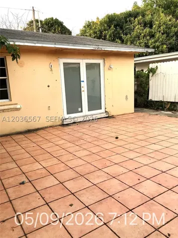 447 E 32nd Street Hialeah FL 33013