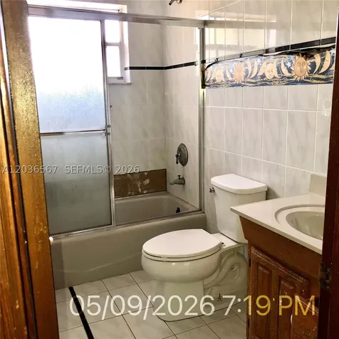 447 E 32nd Street Hialeah FL 33013