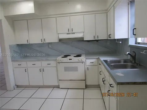 447 E 32nd Street Hialeah FL 33013