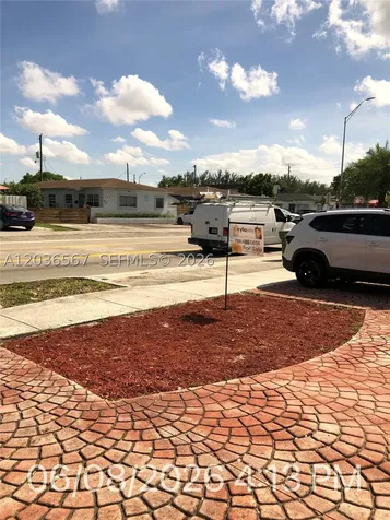 447 E 32nd Street Hialeah FL 33013