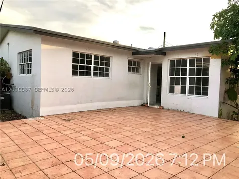 447 E 32nd Street Hialeah FL 33013