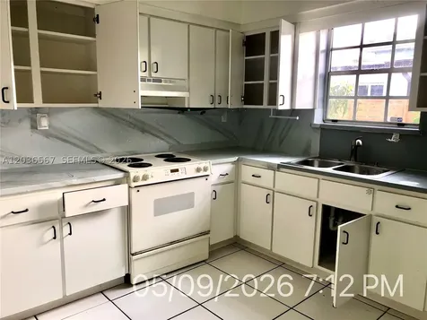 447 E 32nd Street Hialeah FL 33013