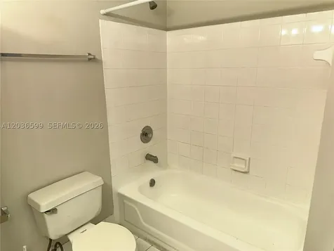 460 S Park Road Hollywood FL 33021
