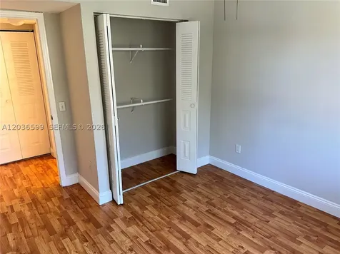 460 S Park Road Hollywood FL 33021