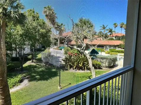 460 S Park Road Hollywood FL 33021