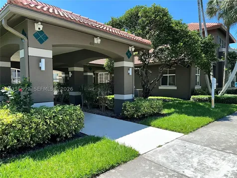 460 S Park Road Hollywood FL 33021