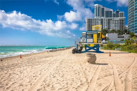 201 S 178th Drive Sunny Isles Beach FL 33160