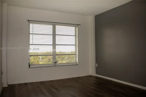 4164 Inverrary Drive Lauderhill FL 33319