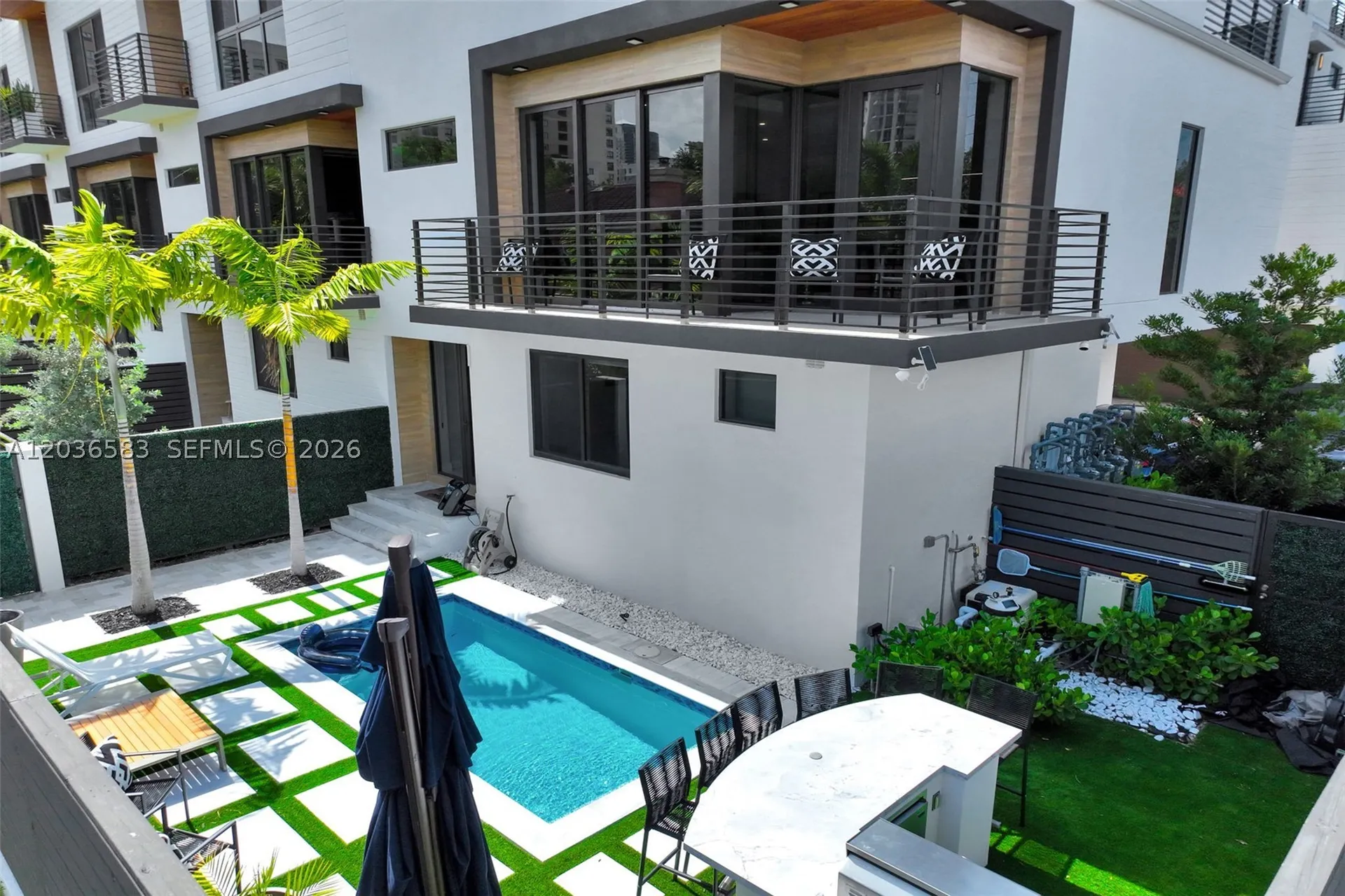 820 NE 2nd Street Fort Lauderdale FL 33301