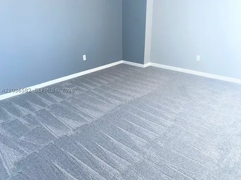 335 Biscayne Bl Miami FL 33131