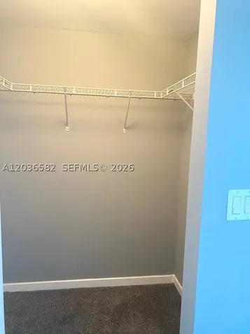 335 Biscayne Bl Miami FL 33131
