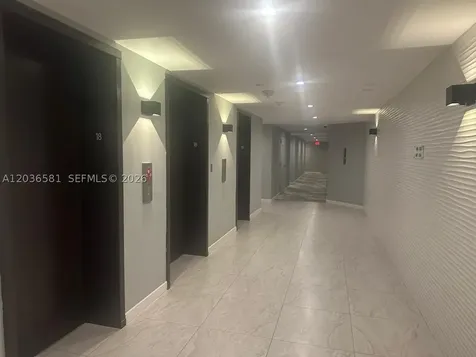 2555 Collins Avenue Miami Beach FL 33140