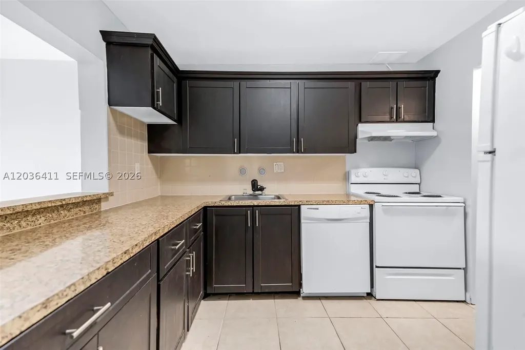 7900 Fairview Drive Tamarac FL 33321