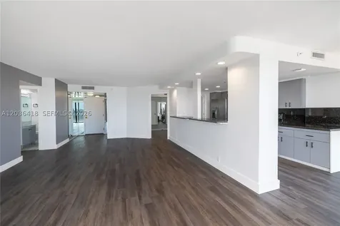 1000 Quayside Terrace Miami FL 33138