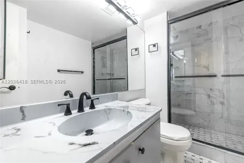 1000 Quayside Terrace Miami FL 33138