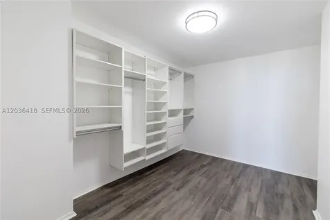 1000 Quayside Terrace Miami FL 33138