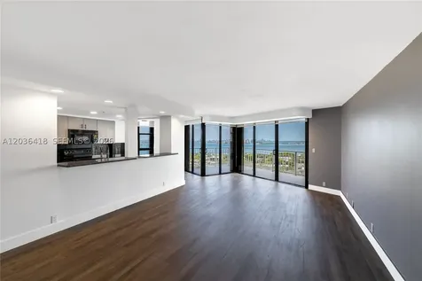 1000 Quayside Terrace Miami FL 33138