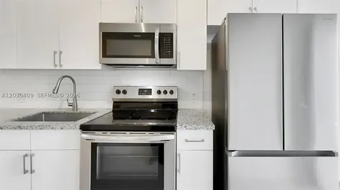 1536 NW 15th Avenue Miami FL 33125