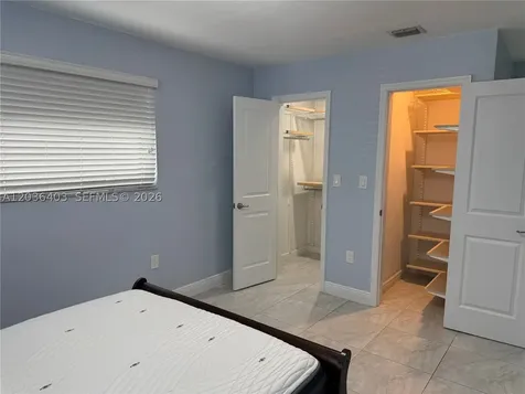 3528 SW 25th Terrace Miami FL 33133