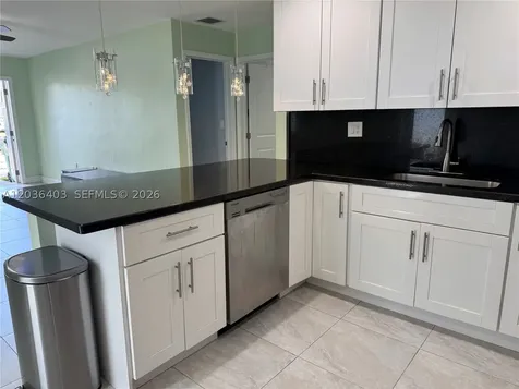 3528 SW 25th Terrace Miami FL 33133