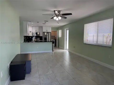 3528 SW 25th Terrace Miami FL 33133