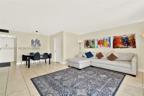 2750 NE 183rd Street Aventura FL 33160