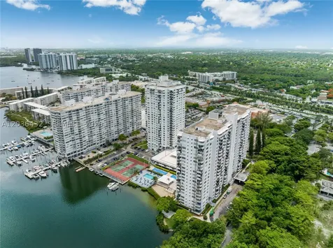 2750 NE 183rd Street Aventura FL 33160