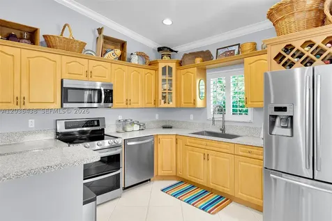 54 Tarpon Avenue Key Largo FL 33037