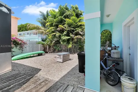 54 Tarpon Avenue Key Largo FL 33037