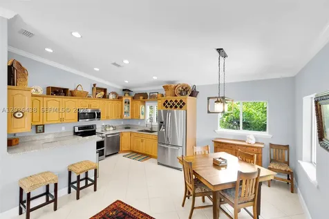 54 Tarpon Avenue Key Largo FL 33037