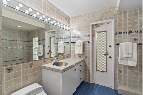 15200 SW 88th Avenue Palmetto Bay FL 33157